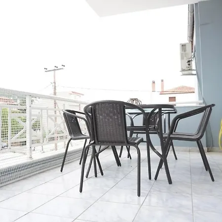 Tall House Holiday home Nea Peramos (Macedonia)