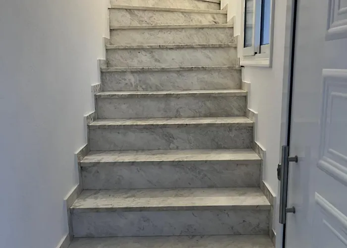 Tall House Сasa de vacaciones *